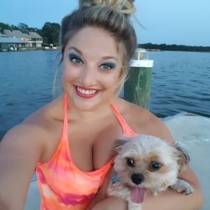 Meet your Posher, Amy